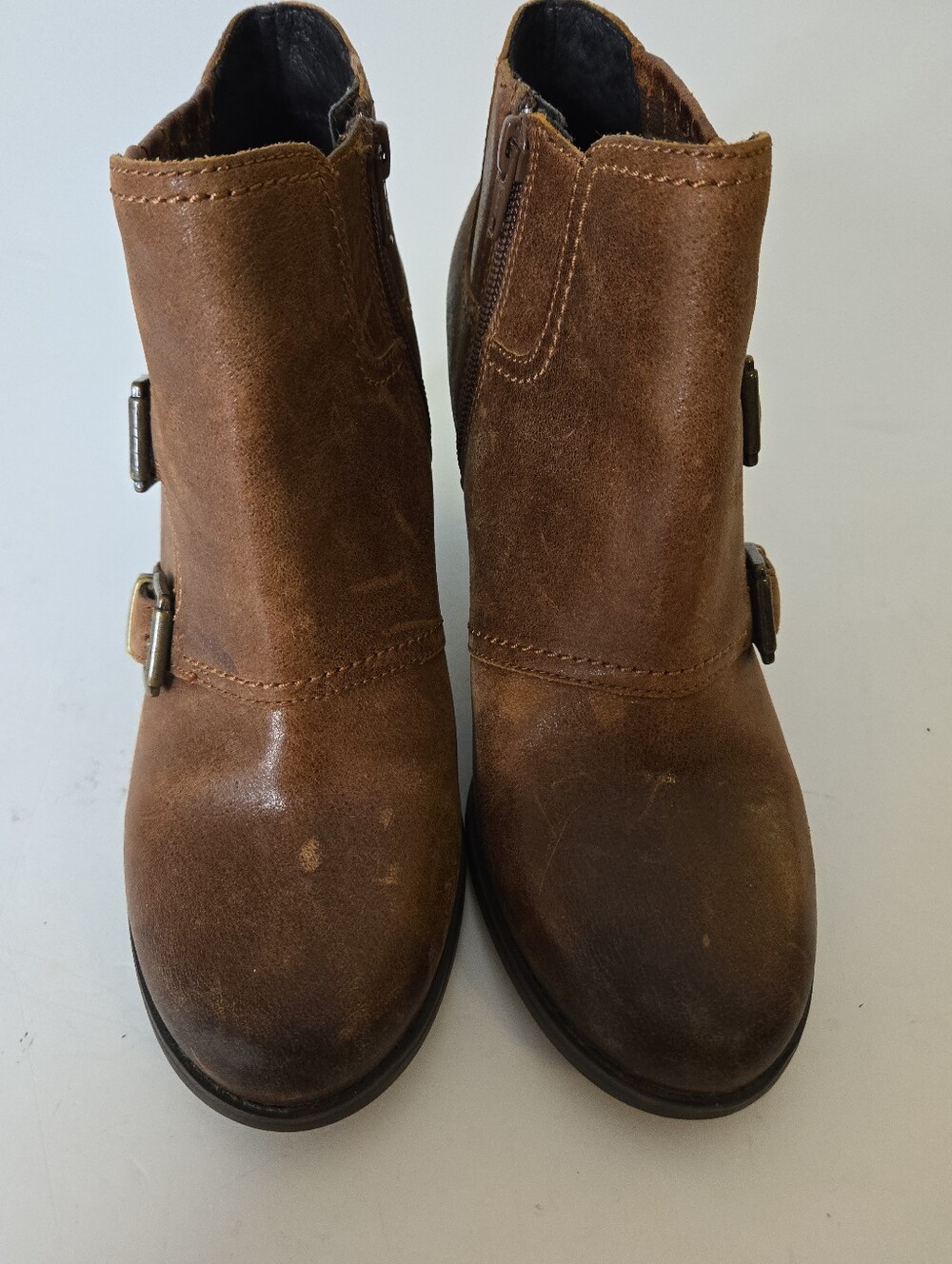 Clarks Artisan Leather Ankle Brown Heeled Boots Size 8.5